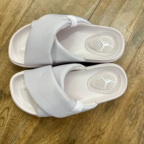 Jordan Sophia Women’s Slide Sandal 7 Venice Off white slide sandal - Picture 3 of 10